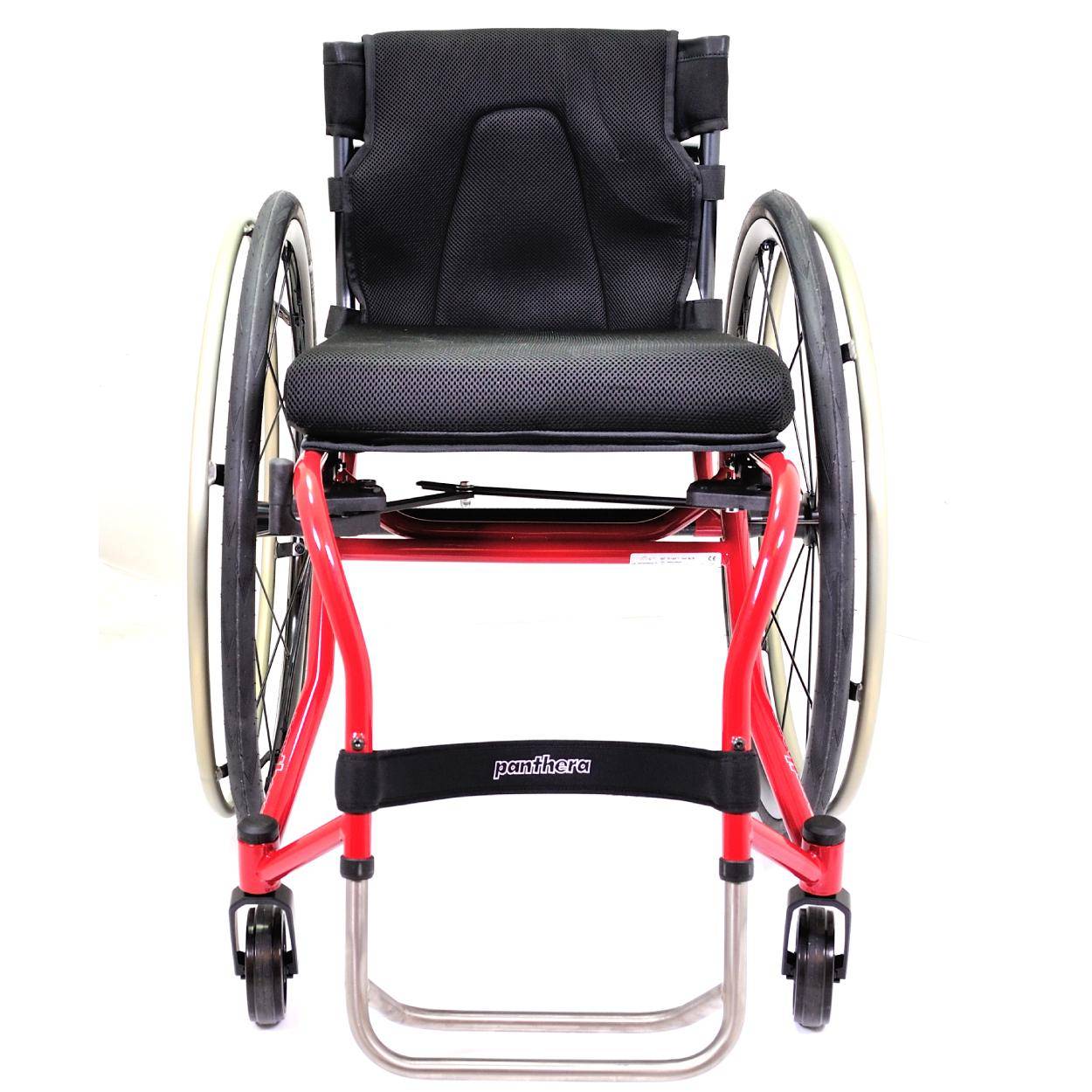 Panthera_U3_light_Y_front_low_front_1250_original